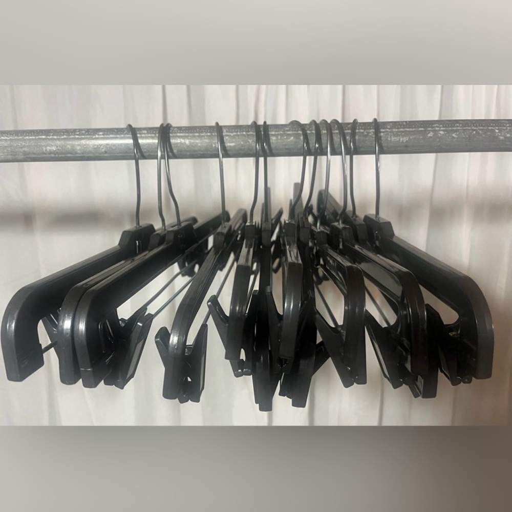 60 x STRONG Bottoms swivel black Hangers (commercial)